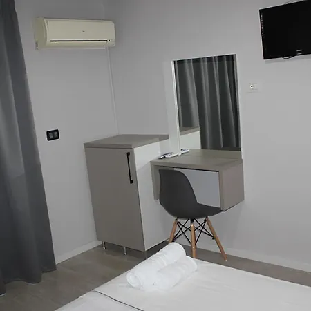 Cakalli Hotell Sarandë
